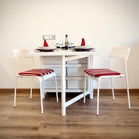 Apartament Sottoripa 47 Di Fronte Acquario - Genovabnb It *